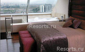 Hesperia Tower 12